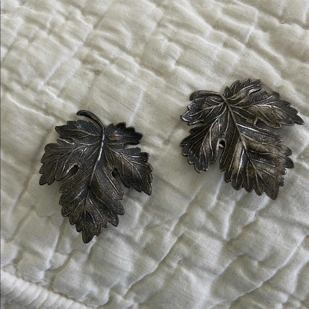 Bartek Vintage Silver Tone Clip on earring grape leaf design each 1.25 in